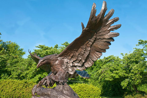 Outdoor bronze animal antique bronze garden eagle sculptures for sale
