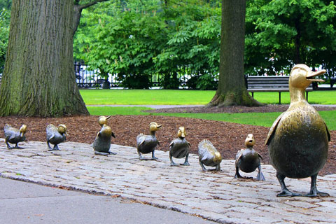 Animal sculpture outdoor duck statues for garden decor