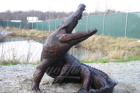 Bronze animal Crocodile garden statues on sale