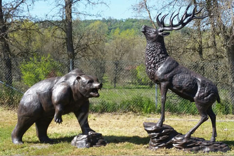 Outdoor garden casting bronze deer and bear statue animal sculpture for sale
