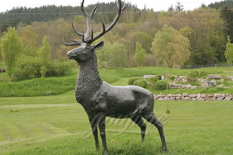 Wholesale wildlife bronze deer sculpture for garden decor