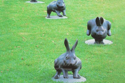 Wholesale custom metal bronze hares statue for garden decor Wholesale custom metal bronze hares statue for garden decor