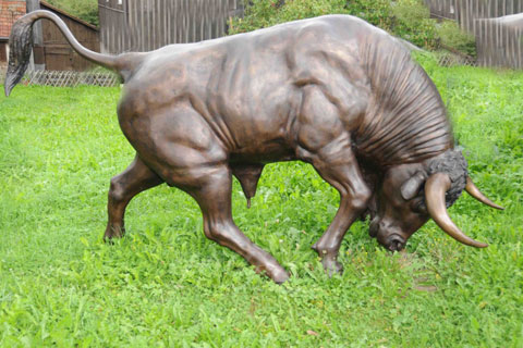 Antique Bronze Animal Bull Sculpture For Garden