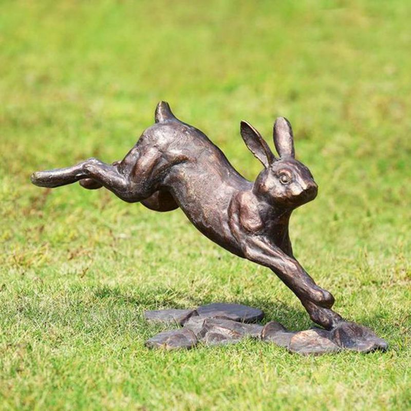 bronze rabbit statue-01-YouFine Sculpture