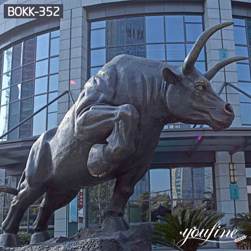 Large Outdoor Pioneer Bronze Bull Statue for Sale