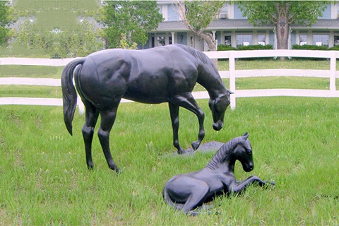 Life Size Mare and Filly Bronze Grazing Horse Statues Suppliers BOKK-244