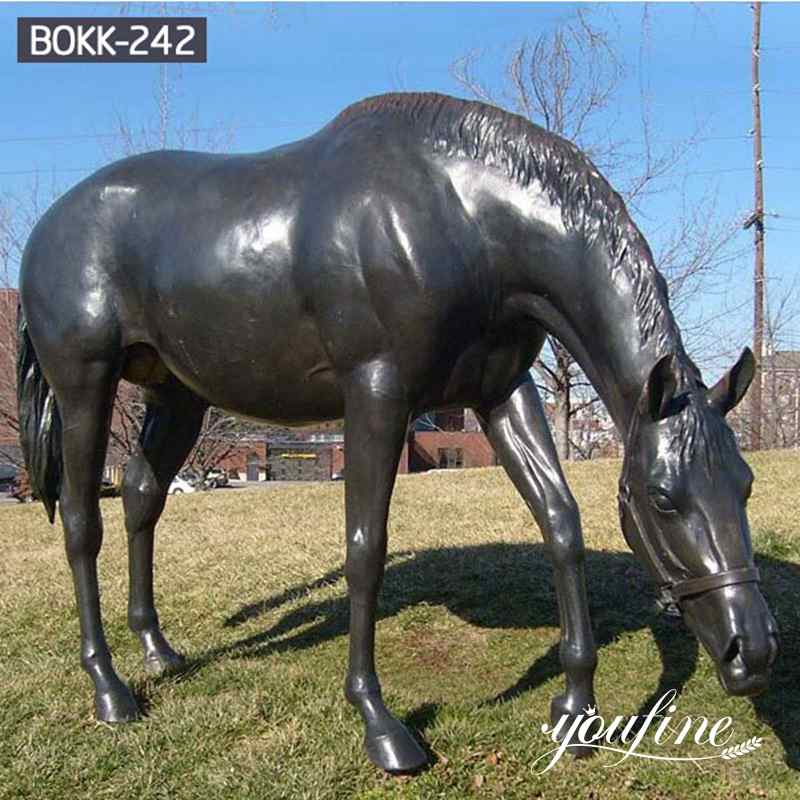Garden Life Size Bronze Grazing Horse Statue for Sale