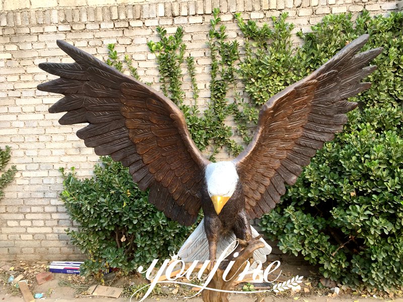 Large Bronze Eagle Sculpture Outdoor Decor for Sale